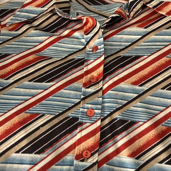 Vintage 1970’s Vicki Volts Button Down Cuffed Cuffed Sleeves Blouse - Picture 7 of 17